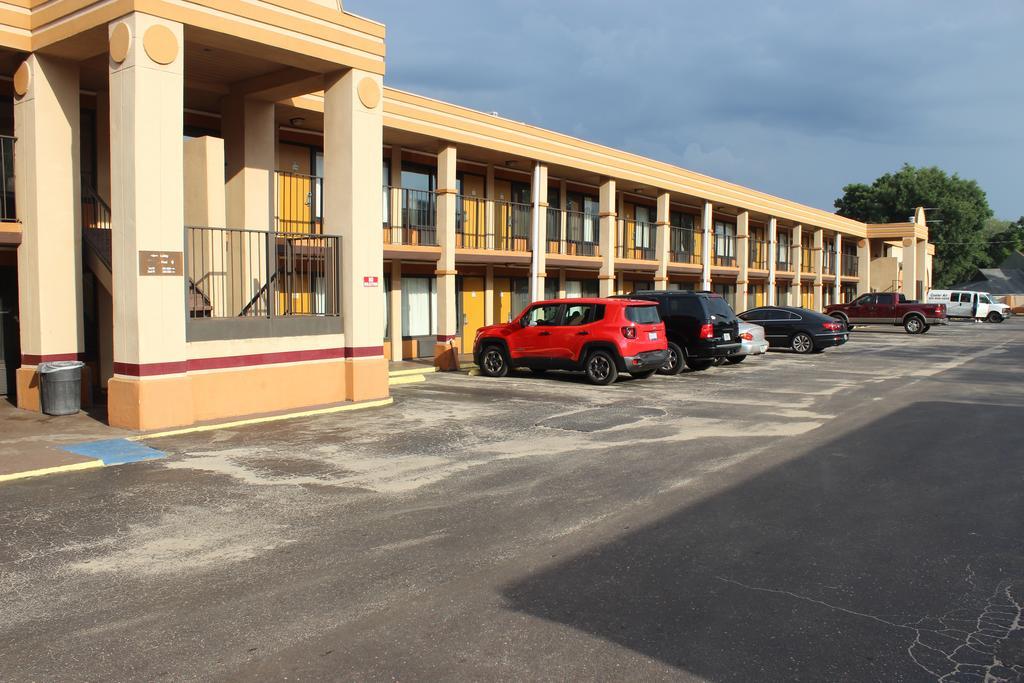 Motel Near Busch Gardens Tampa
