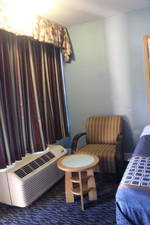 Near Busch Gardens Motel Tampa